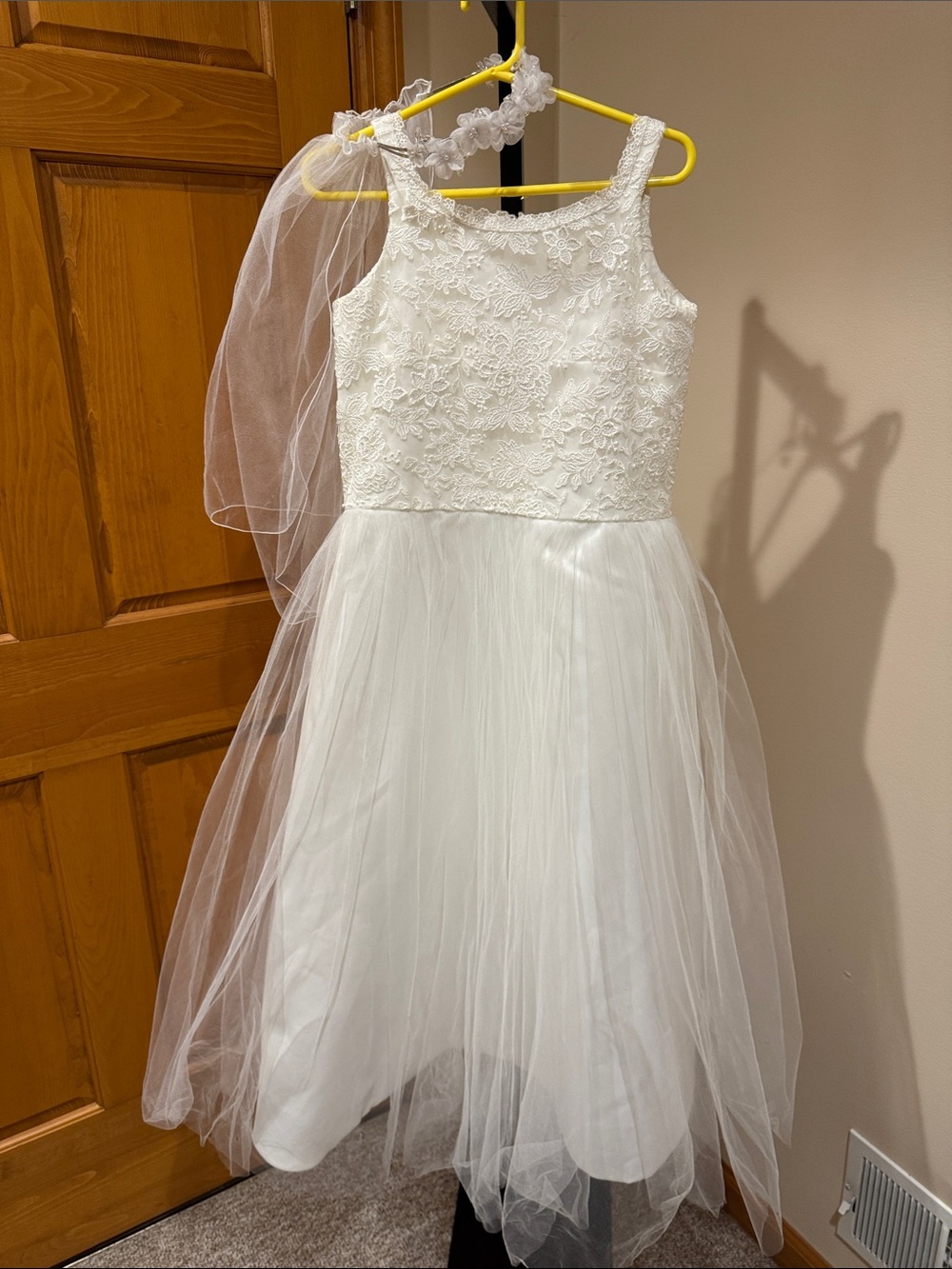 Ivory Lace & Tulle Girls' Formal Dress Sz 10